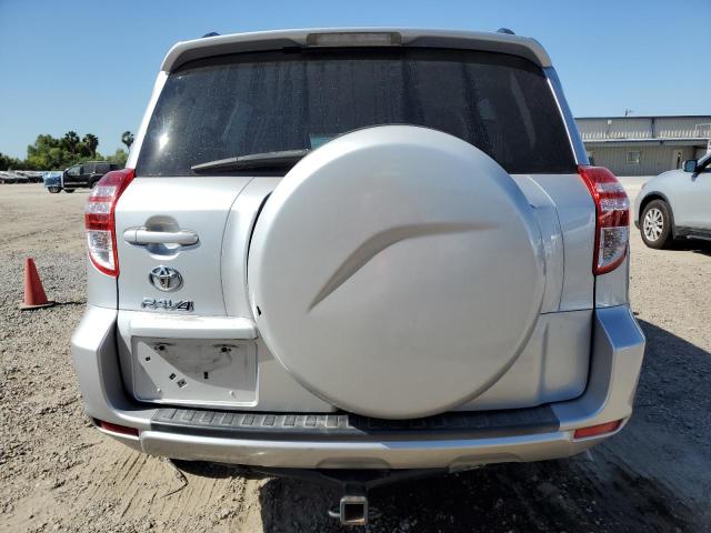  TOYOTA RAV4 2012 Серебристый