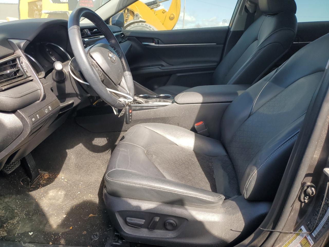 2019 Toyota Camry - Image 7