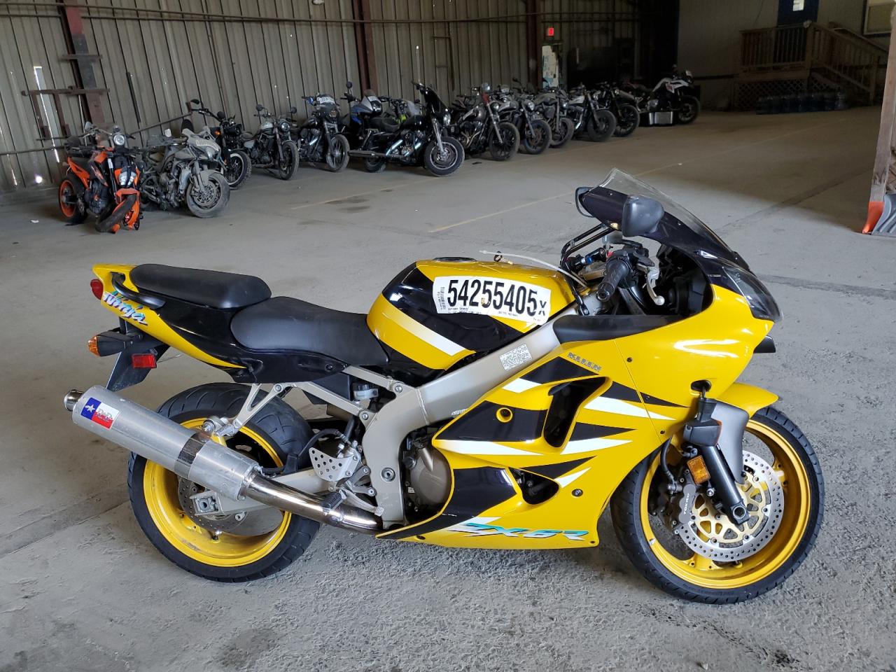 2001 Kawasaki Zx600 J1 for Sale in Windsor, NJ - Mechanical