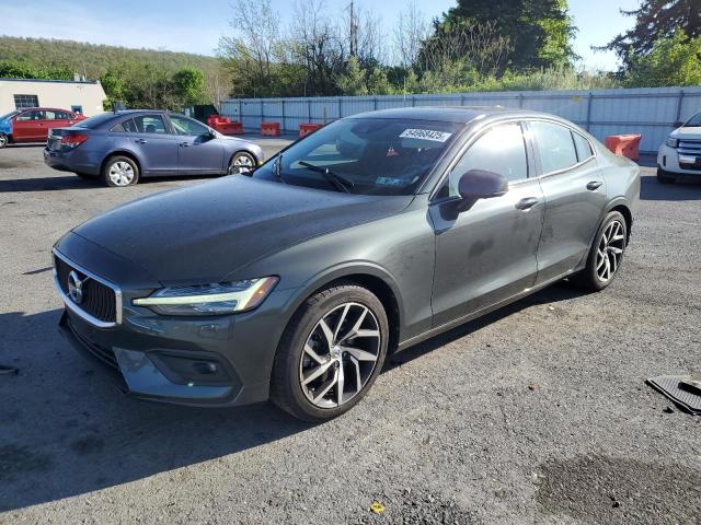 2020 Volvo S60 T5 Momentum