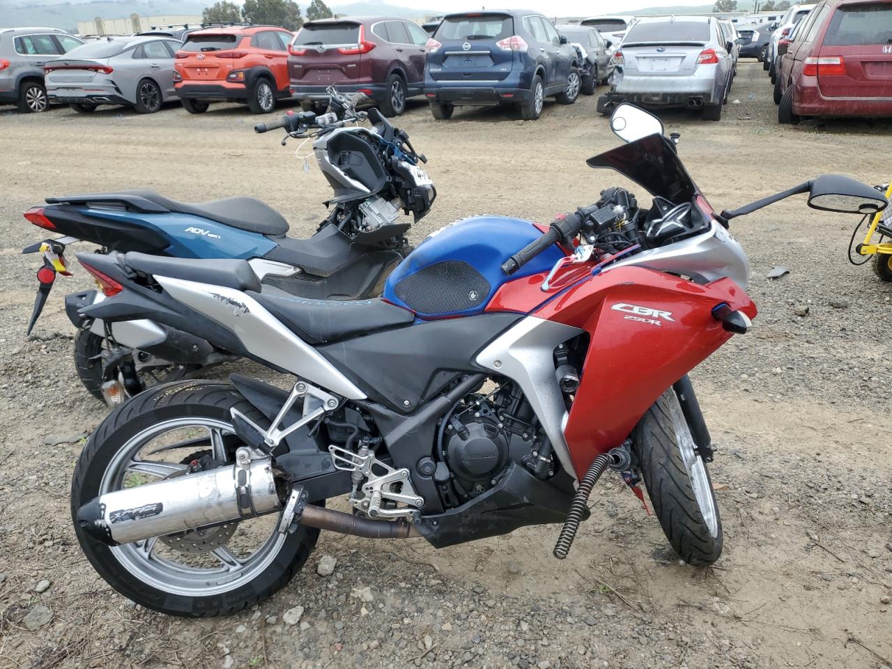 2011 Honda Cbr250 R zu verkaufen in American Canyon, CA - All Over