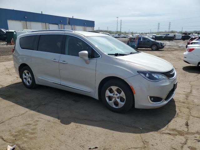Minivans CHRYSLER PACIFICA 2017 White