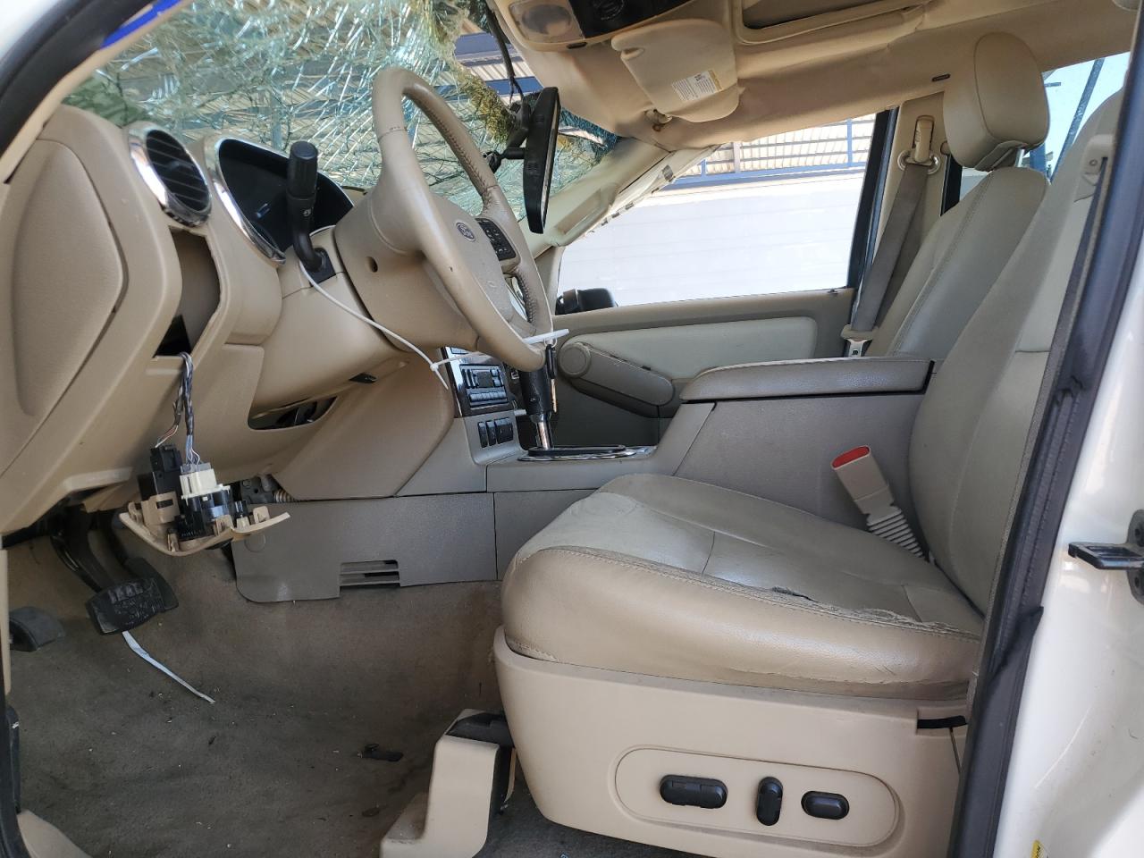 2008 Ford Explorer Limited VIN: 1FMEU65E48UB36794 Lot: 52545805