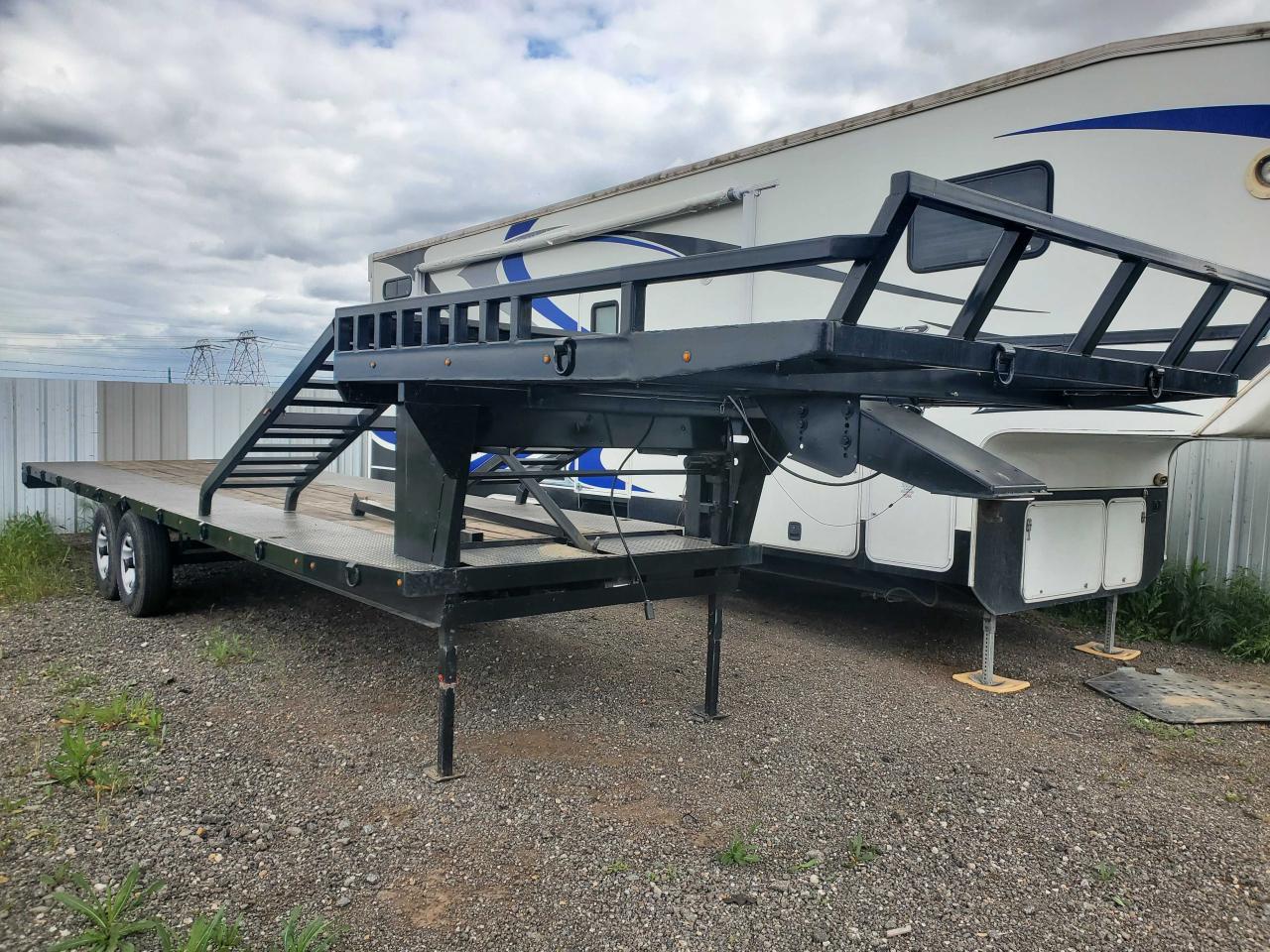 2000 'Other Heavy Equipment' Other for Sale in Bakersfield, CA - Minor Dent/Scratches