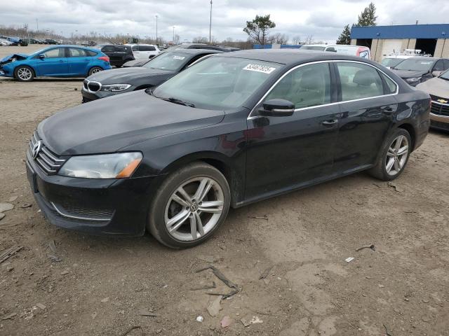 Sedans VOLKSWAGEN PASSAT 2014 Czarny