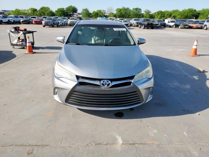 Седаны TOYOTA CAMRY 2016 Серебристый