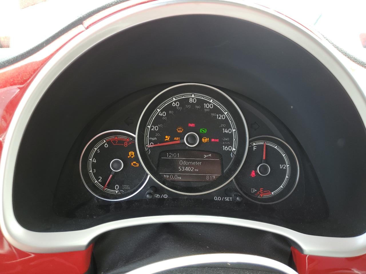 2019 Volkswagen Beetle - Image 9