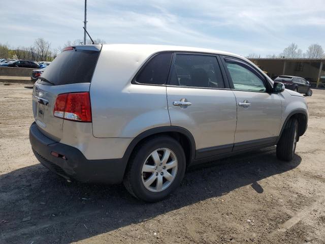  KIA SORENTO 2013 Srebrny