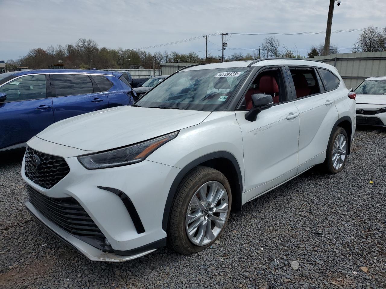 2022 Toyota Highlander Xse for Sale in Hillsborough, NJ - Vandalism