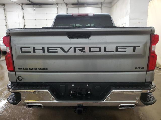  CHEVROLET SILVERADO 2024 Srebrny