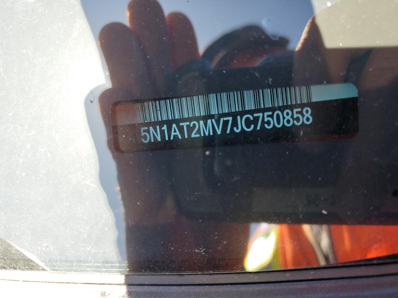 2018 Nissan Rogue S VIN: 5N1AT2MV7JC750858 Lot: 52959615