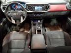 2017 Toyota Tacoma Double Cab продається в Center Rutland, VT - Front End
