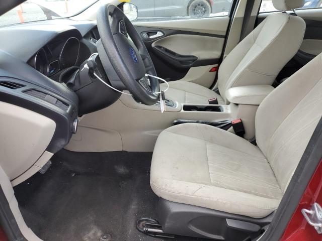 Sedans FORD FOCUS 2015 Red