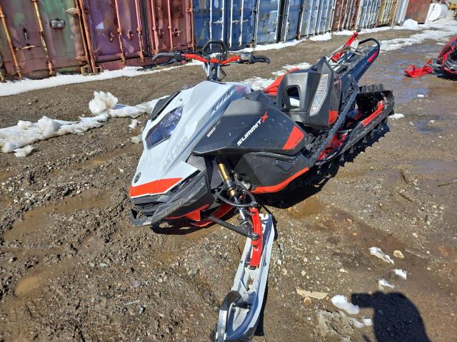 2021 SKIDOO SUMMIT X 8