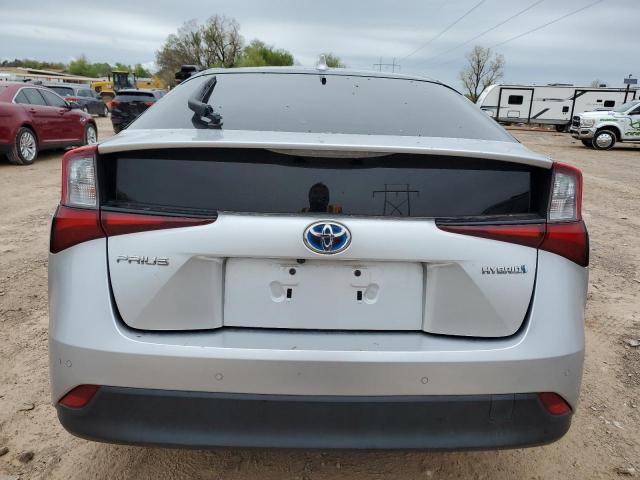  TOYOTA PRIUS 2019 Серебристый