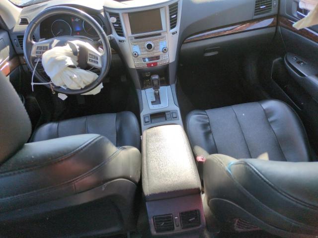  SUBARU LEGACY 2014 Srebrny