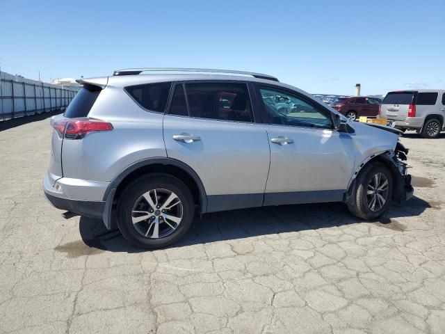  TOYOTA RAV4 2017 Srebrny