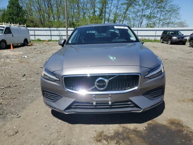  VOLVO S60 2019 Srebrny