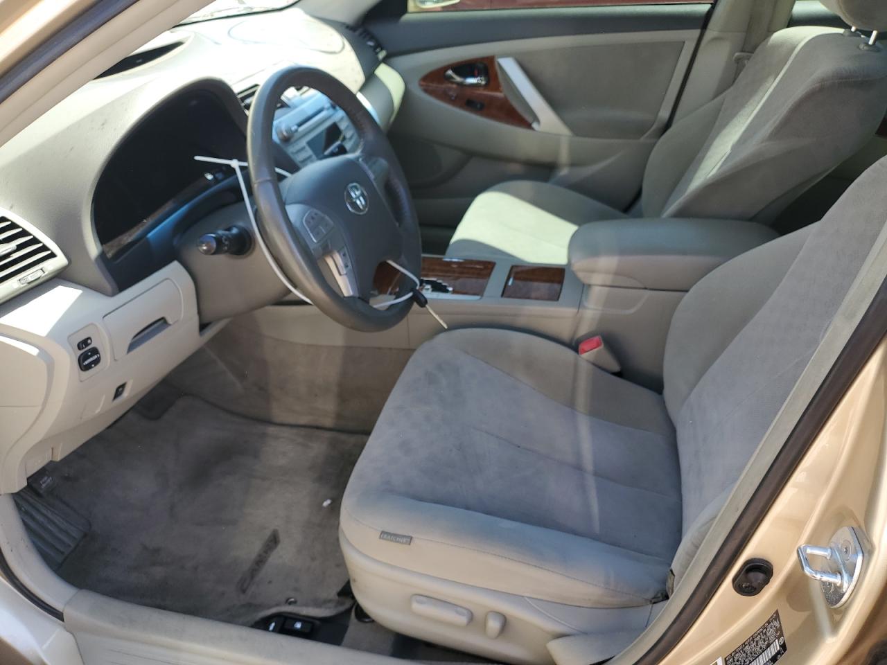 JTNBF3EK2A3000130 2010 Toyota Camry Base