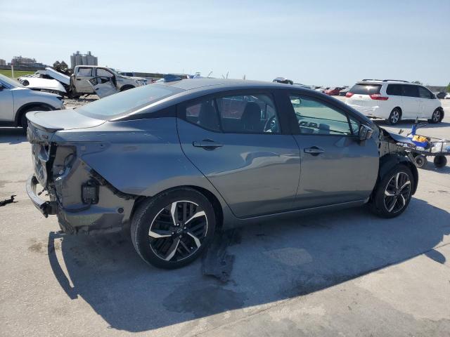  NISSAN VERSA 2023 Szary