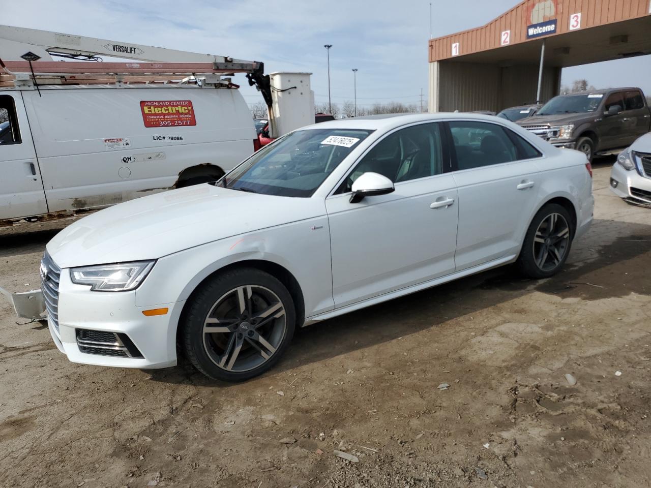 2017 Audi A4 Premium Plus продається в Fort Wayne, IN - Front End