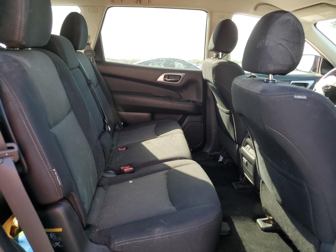 2020 Nissan Pathfinder S VIN: 5N1DR2AN6LC635428 Lot: 53461985