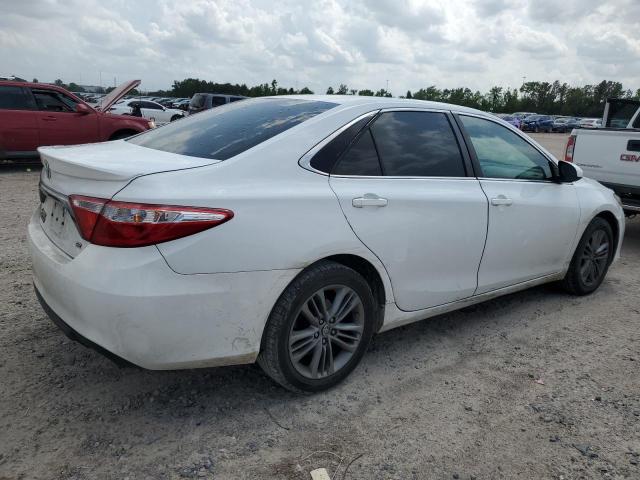 Sedans TOYOTA CAMRY 2016 Biały