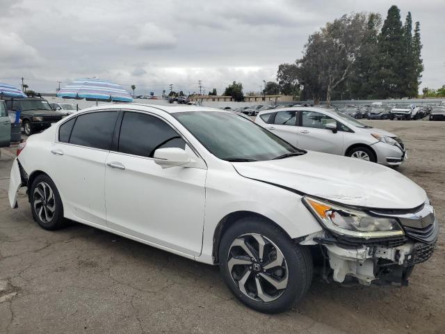 Седаны HONDA ACCORD 2016 Белый