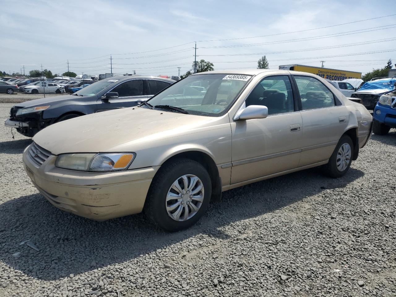 1999 Toyota Camry Le იყიდება Eugene-ში, OR - Rear End