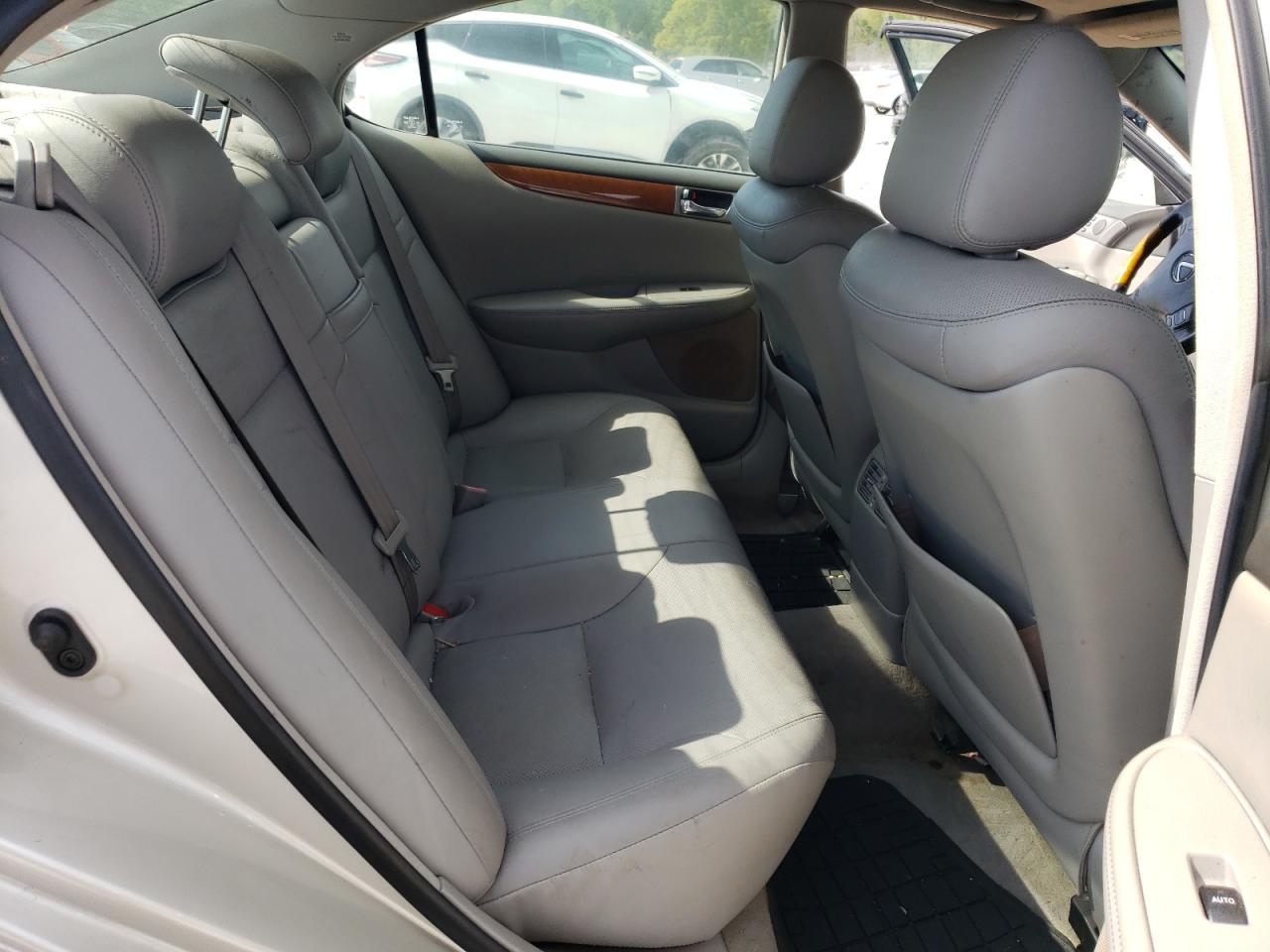 2005 Lexus Es 330 VIN: JTHBA30G055123231 Lot: 53623455
