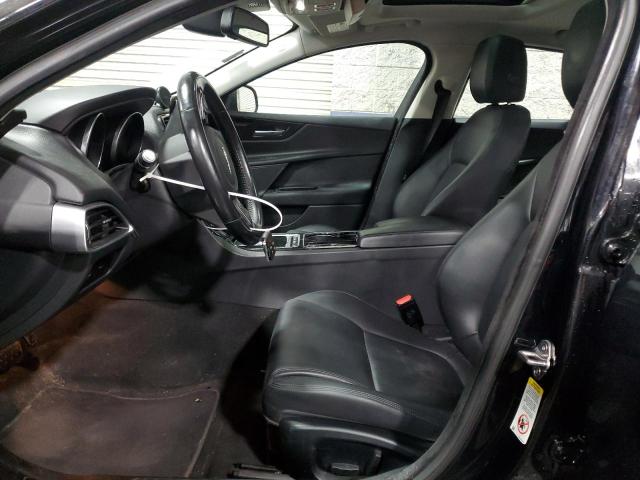  JAGUAR XE 2017 Black