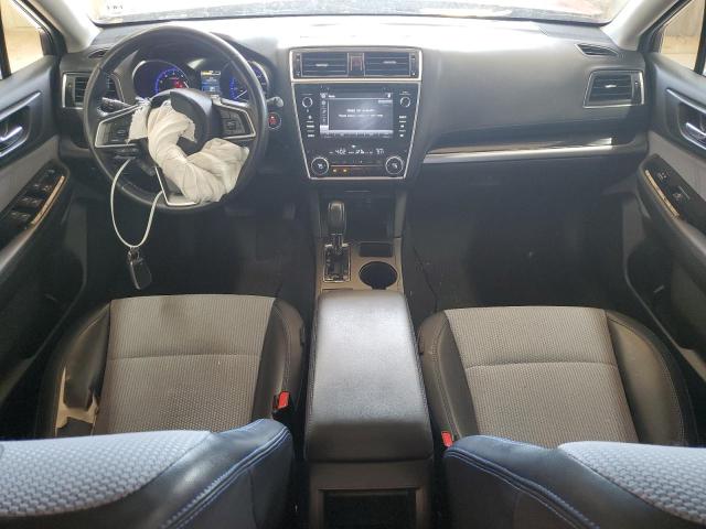  SUBARU LEGACY 2018 Czerwony