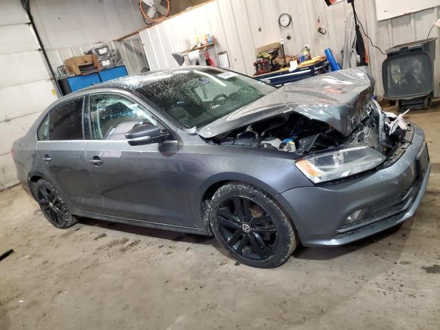 Sedans VOLKSWAGEN JETTA 2015 Szary