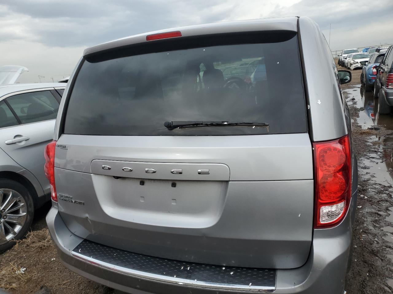 2018 Dodge Caravan - Image 6