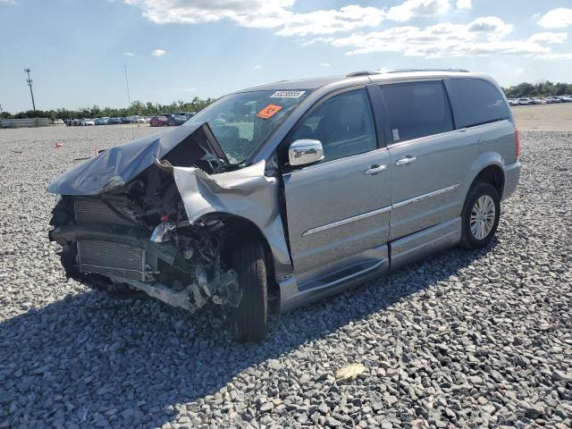2013 Chrysler Town & Country Limited
