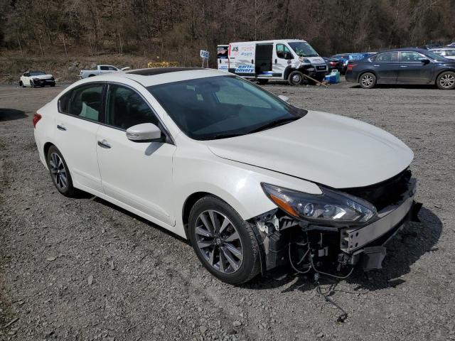 Sedans NISSAN ALTIMA 2016 Biały