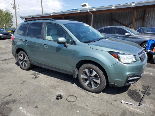  SUBARU FORESTER 2017 Zielony