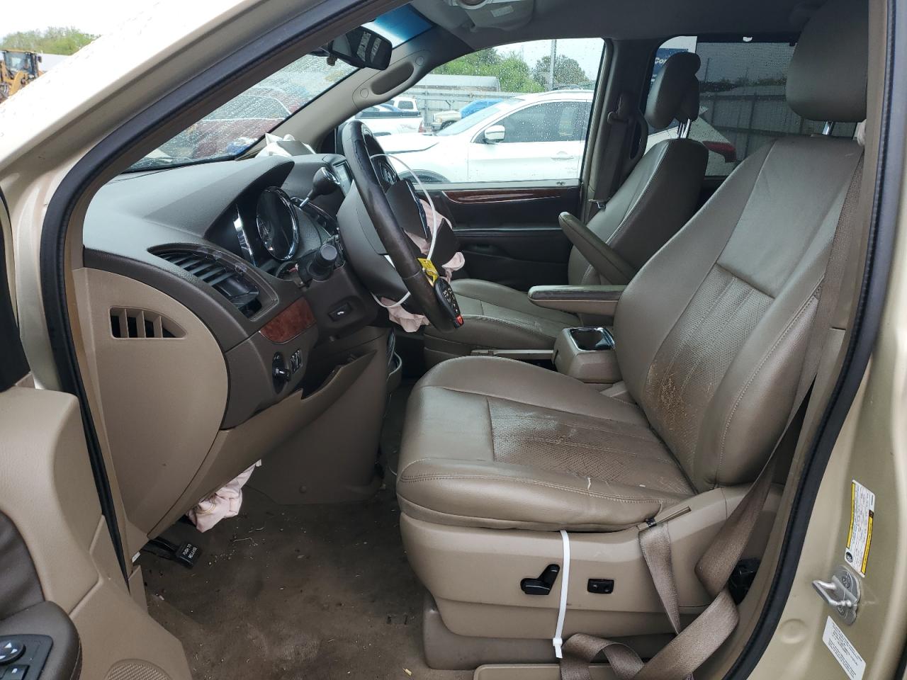 2011 Chrysler Town & Country Touring L VIN: 2A4RR8DG5BR633888 Lot: 51289215