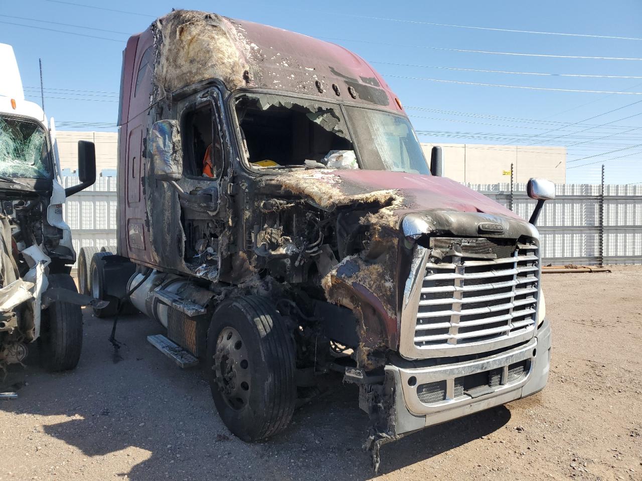 2013 Freightliner Cascadia 113 Semi Truck en Venta en Phoenix, AZ - Burn