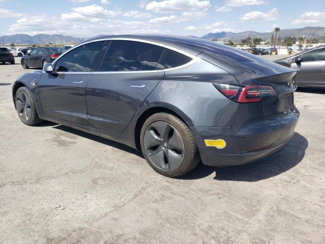  TESLA MODEL 3 2018 Серый