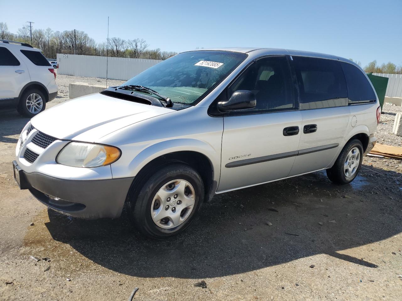 2001 Dodge Caravan Se للبيع في Louisville، KY - Rear End