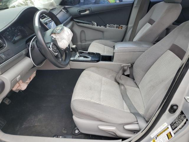  TOYOTA CAMRY 2013 Srebrny