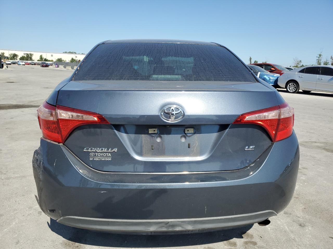 2018 Toyota Corolla L VIN: 5YFBURHEXJP807859 Lot: 53272915