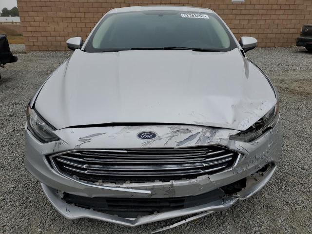  FORD FUSION 2017 Серебристый