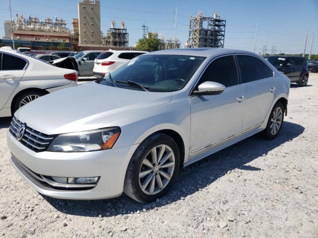  VOLKSWAGEN PASSAT 2012 Сріблястий