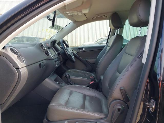 2011 VOLKSWAGEN TIGUAN MAT