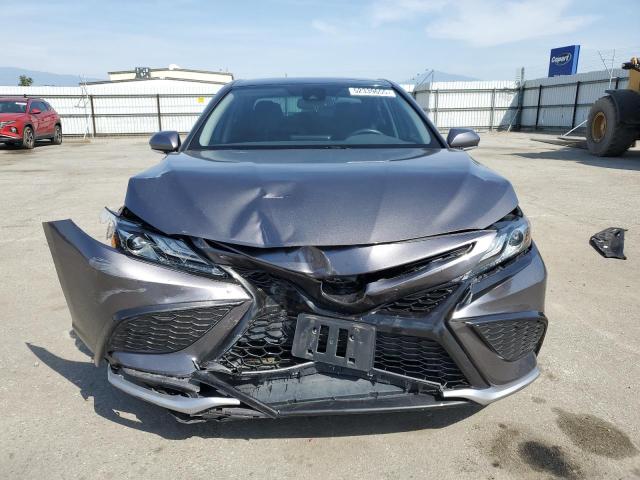  TOYOTA CAMRY 2022 Серый