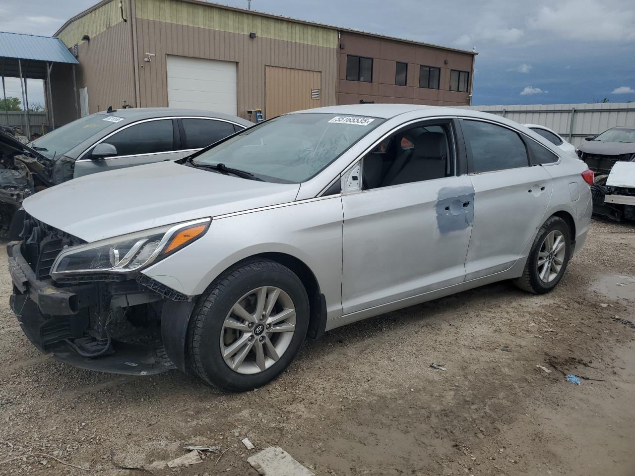 2016 Hyundai Sonata Se იყიდება Kansas City-ში, KS - Front End