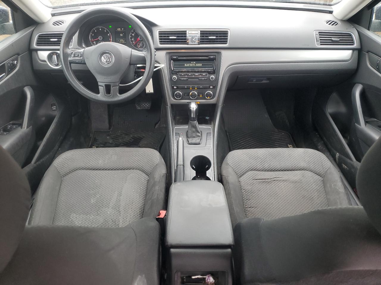 Volkswagen Passat s 2012 фото - 8 Volkswagen Passat s 2012