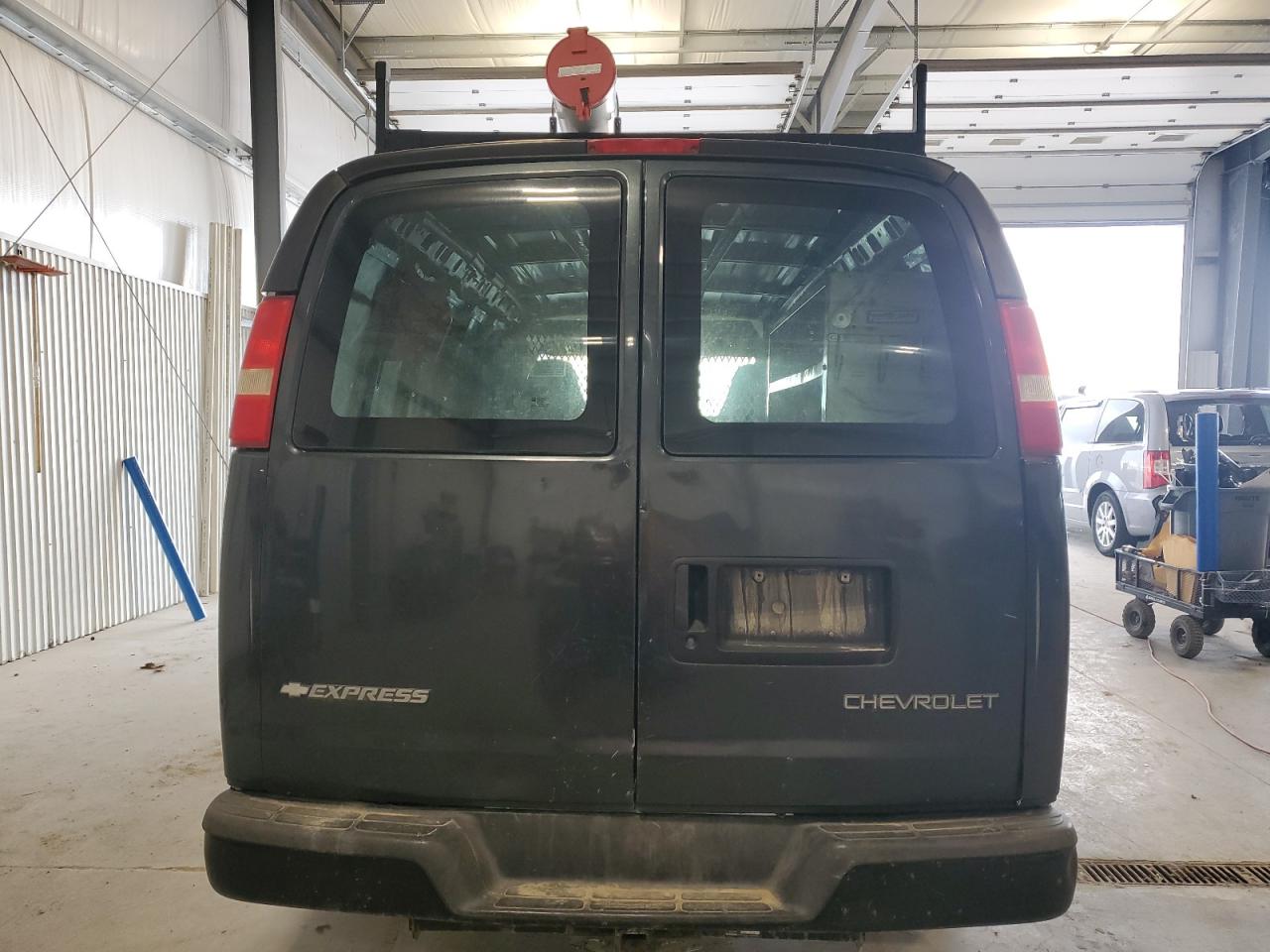 2005 Chevrolet Express G1500 VIN: 1GCFG15X751190981 Lot: 53664565